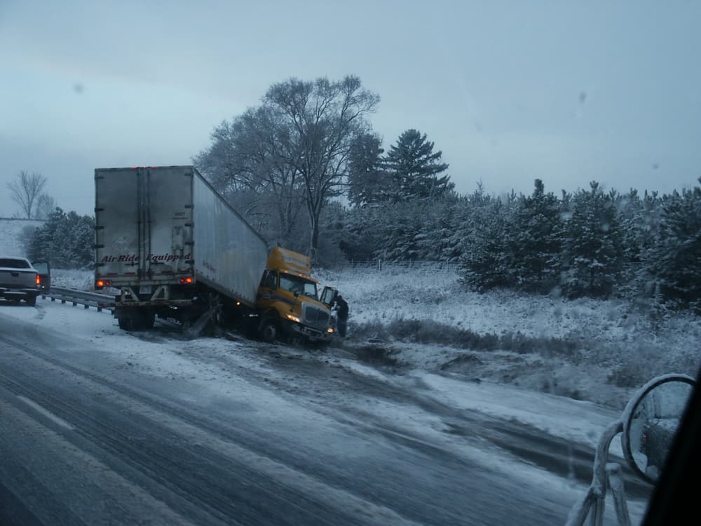 Jackknife truck accidents in Madison