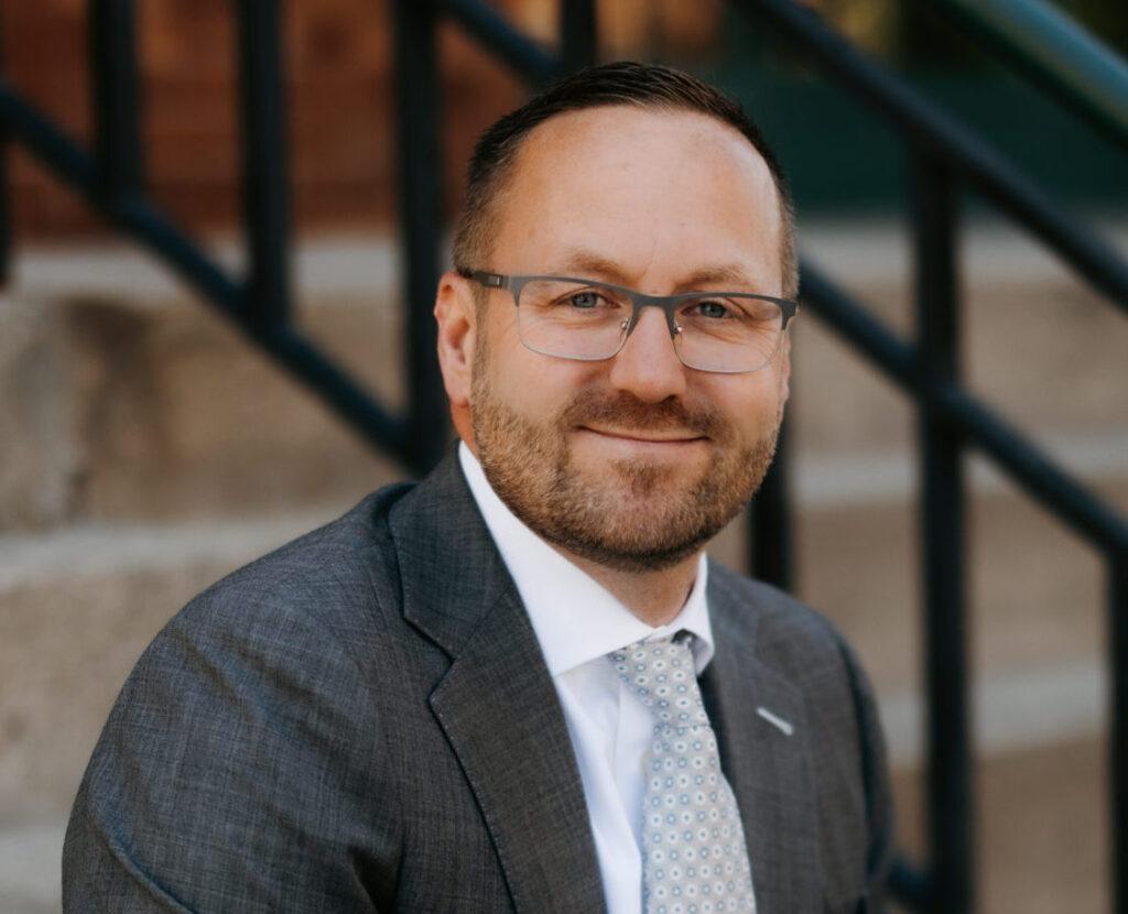 William Waltenberger, abogado de accidentes de auto en Superior